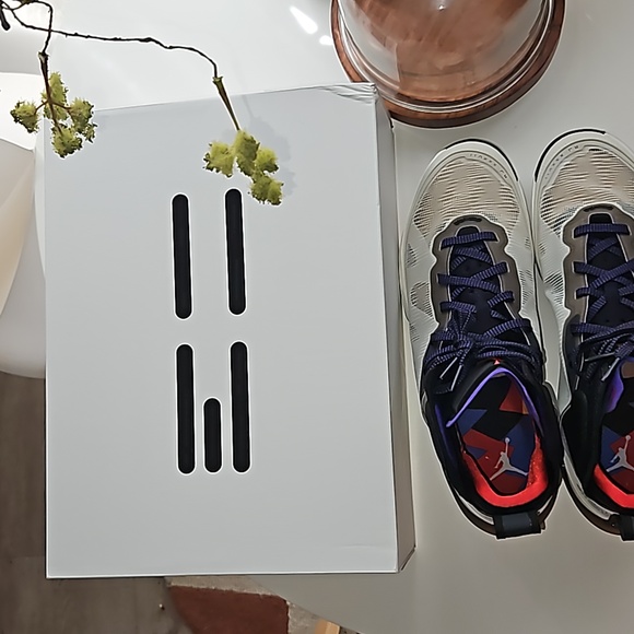 Air Jordan XXXVII Light Bone Fire Red Black Retro Men's 13 - Picture 17 of 17